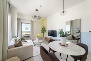Gallery Apartment | Makan dalam bilik