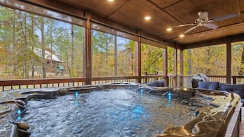 室外 SPA 浴池