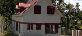 Réveillez-vous Avec la Brise des Montagnes à Mountain Breeze Villa