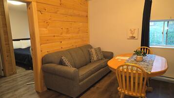 Chambre luxueuse, 1 chambre | Système d’insonorisation, accès au Wi-Fi (inclus), literie fournie