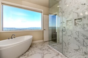 Towels, soap, shampoo, toilet paper