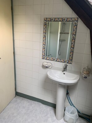 تجهيزات دش، مناشف