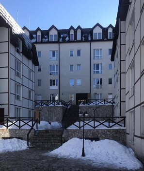 Exterior - Romantic M&L Dream lux apartment in the ski center Kopaonik (Kopaonik)