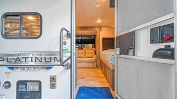 1 bedroom, iron/ironing board, free WiFi, bed sheets