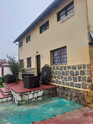 Fachada de la propiedad