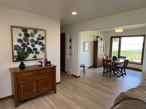 Interior - Newly renovated house minutes from Granite Peak, Nine Mile, Wausau & Hospitals (Marathon City)