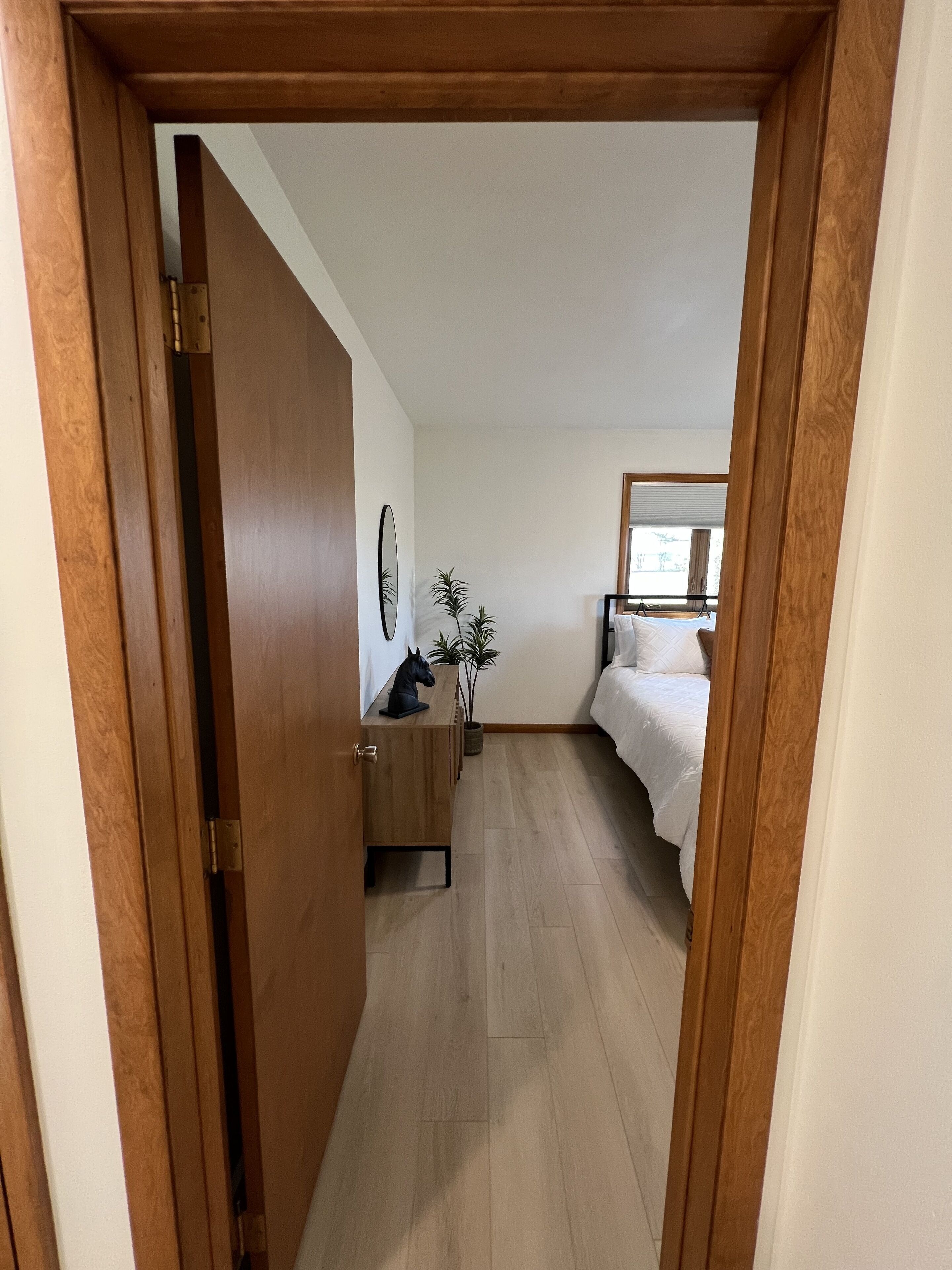 3 Schlafzimmer, Schreibtisch, Bügeleisen/Bügelbrett, Reisekinderbett