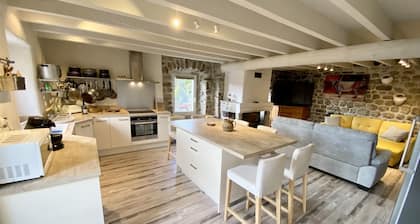 Ferme Cosy 15p sur la Montagne Ardéchoise, Salle de Réception