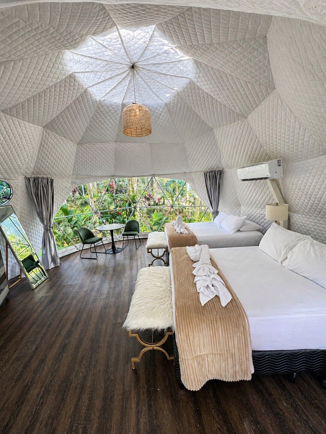 Glamping Suite | 1 bilik tidur, peralatan tempat tidur premium, busa memori, bar mini 