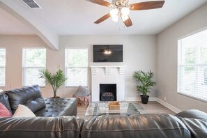 TV, fireplace, offices