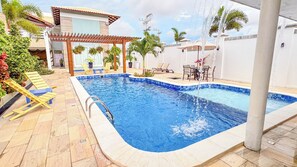 2 indoor pools, open 8:00 AM to 7:00 PM, pool umbrellas - Pousada Diane (Trairi)