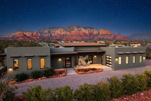 Exterior - Sedona Shangri-La 5BR Casita/Spa/Sauna/Cold Plunge/Views (Sedona)