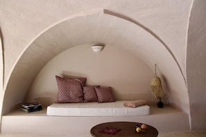 Junior Room (Pigna) | Living area - Antica Masseria le Monache (Grottaglie)
