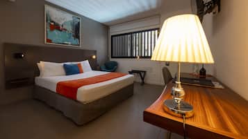 Literie de qualité supérieure, matelas Select Comfort, minibar