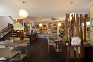 Con vistas a la piscina