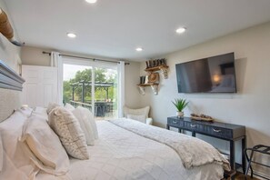 4 slaapkamers, een strijkplank/strijkijzer, gratis wifi, beddengoed