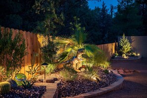 Property grounds - Enchanted Forest de Sedona - Eco Friendly (Sedona)