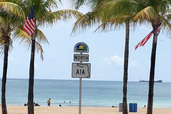 NĂ€ra stranden och strandhanddukar
