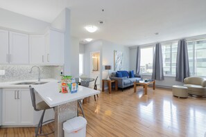 Appartement Confort, 2 chambres | Coin séjour