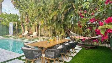 Outdoor pool, a heated pool