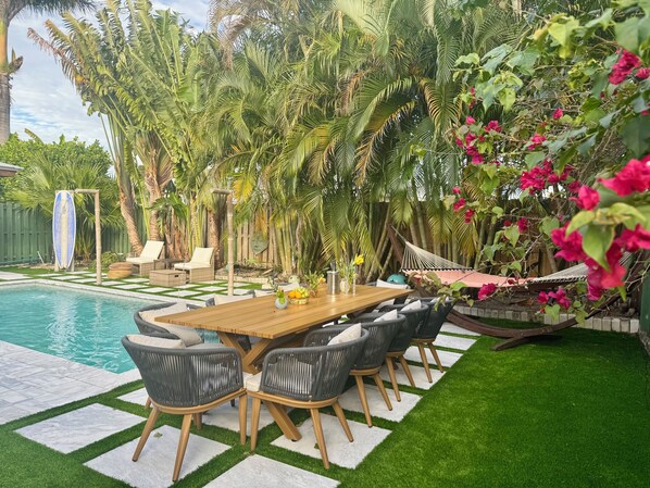 Outdoor pool, a heated pool - JUBA'S NEST, A PROXIMITY TO THE EXQUISITE BEACHES OF JUPITER INFLORIDA. (Jupiter)