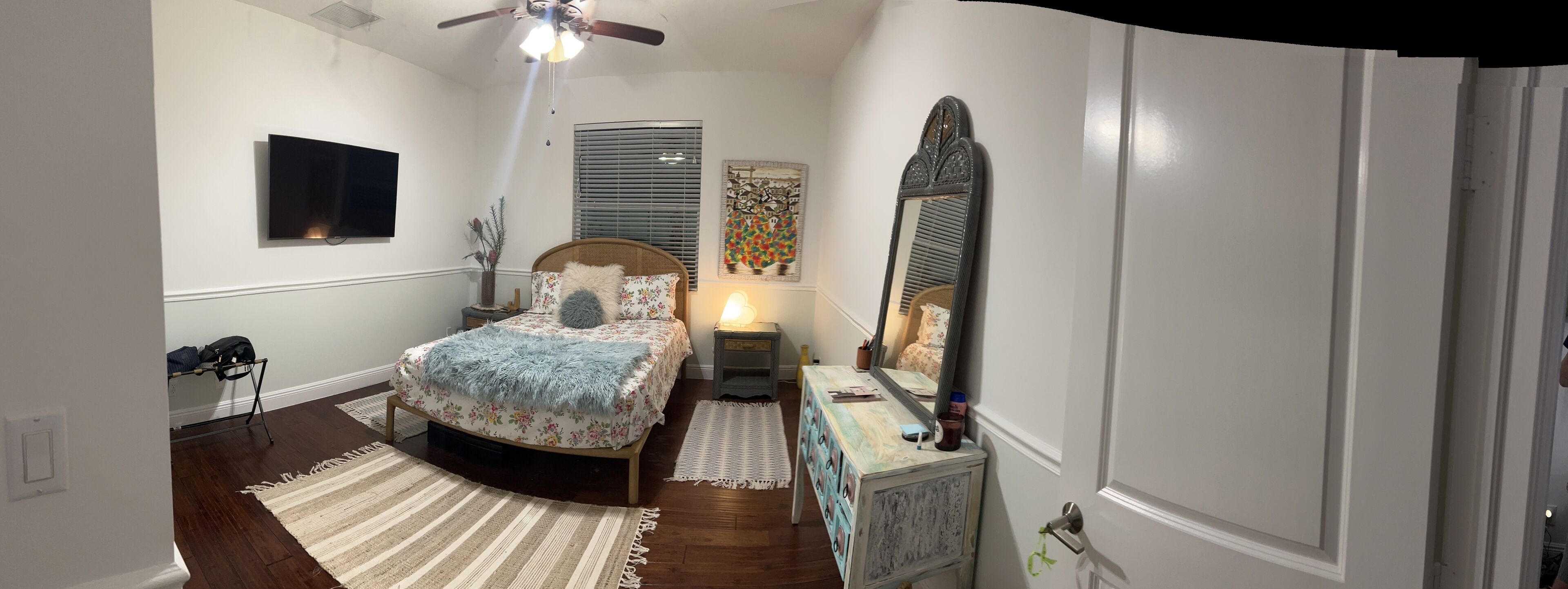 3 bedrooms, iron/ironing board, WiFi, bed sheets