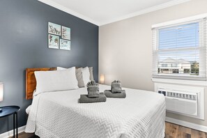 1 bedroom, free WiFi, bed sheets