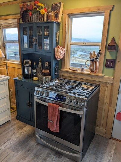 Copper Winds Private Cabin on 6 Acres