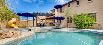 Luxe Family Home w/ Pool, 13 Mi to Dtwn Phoenix!