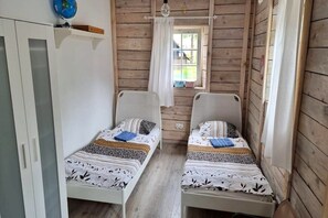 3 chambres, bureau, fer et planche à repasser, Wi-Fi gratuit