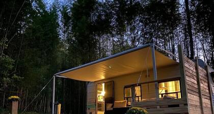 Warm and Cozy, Vintage, Camper 8 Minutes from the heart of Asheville