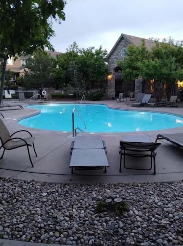 Westbury Townhome with community pool