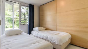 4 chambres, lit parapluie, Wi-Fi, draps fournis