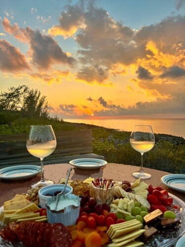 Oceanfront Oasis Home with cottage & pool