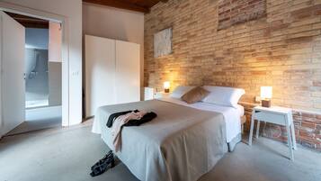 6 Schlafzimmer, Bügeleisen/Bügelbrett, kostenloses WLAN, Bettwäsche