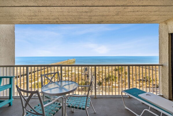 Outdoor dining - 440 Amelia by the Sea, 3 Bedroom Amelia by the Sea~ Beautiful & Oceanfront (Fernandina Beach)