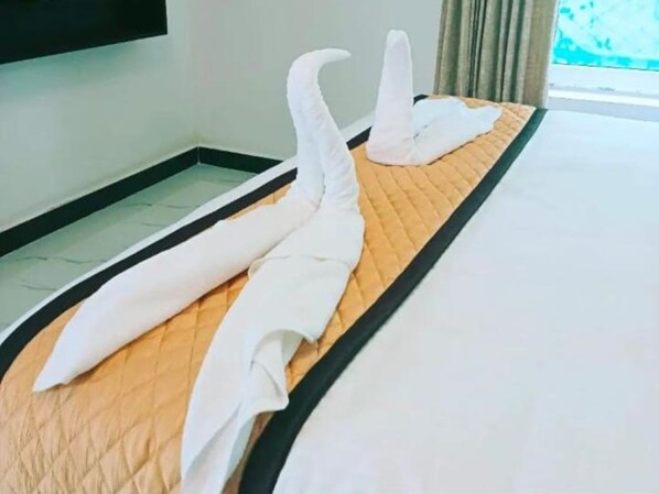 1 室のベッドルーム、WiFi、ベッドシーツ