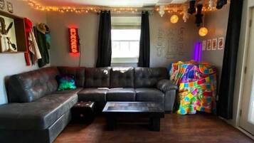 Smart TV, video games, stereo