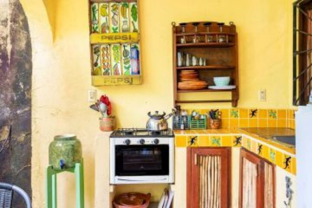 Fridge, oven, toaster, blender