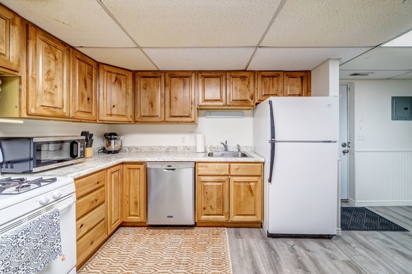 Frigorífic, microones, forn i placa de cuina