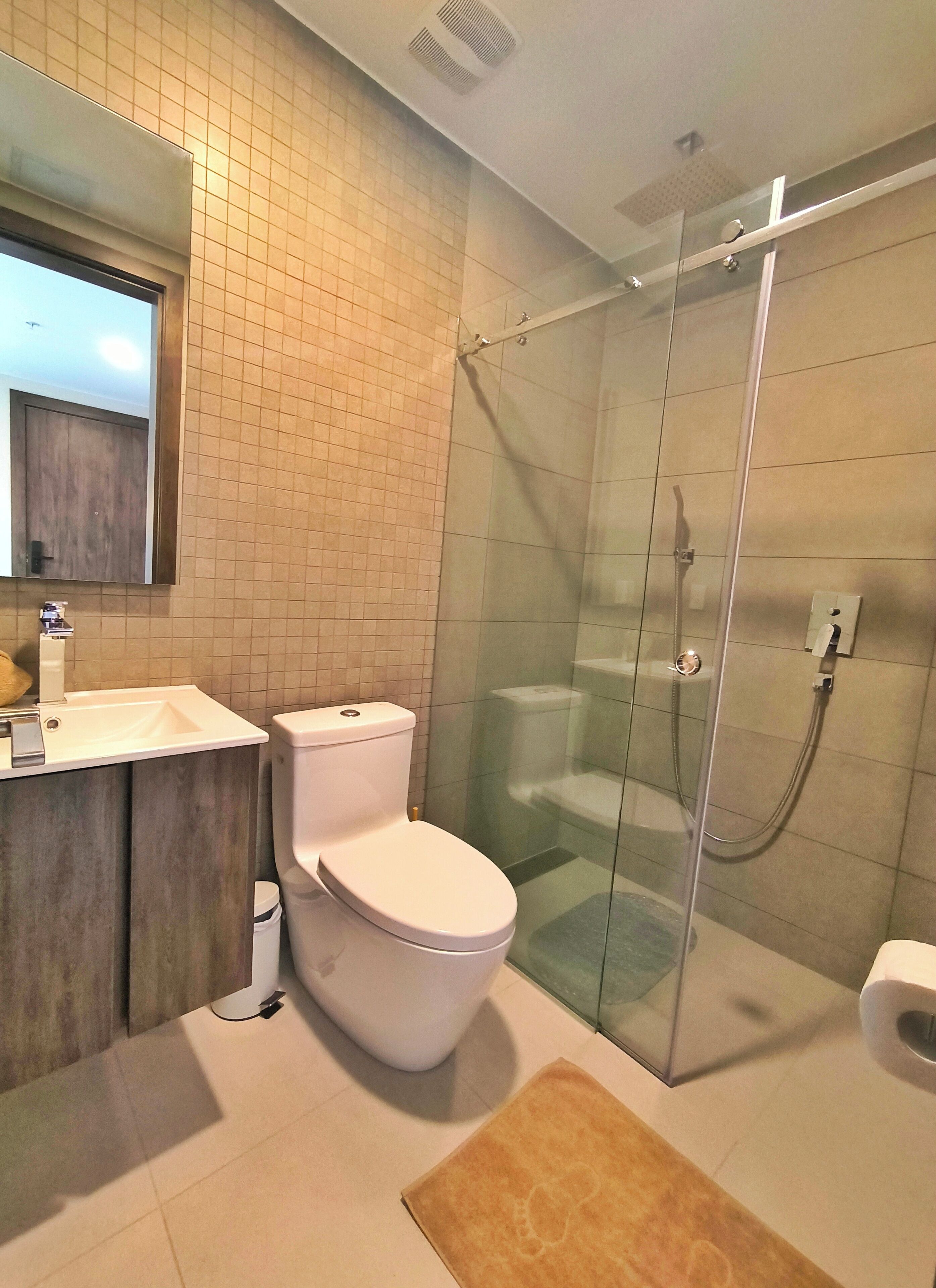 컴포트 스위트 | 욕실 | 샤워 시설, 타월