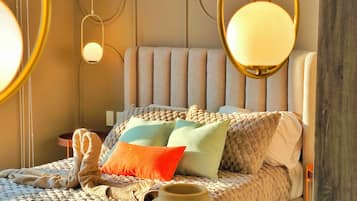 Comfort Suite | 1 bedroom, iron/ironing board, free WiFi