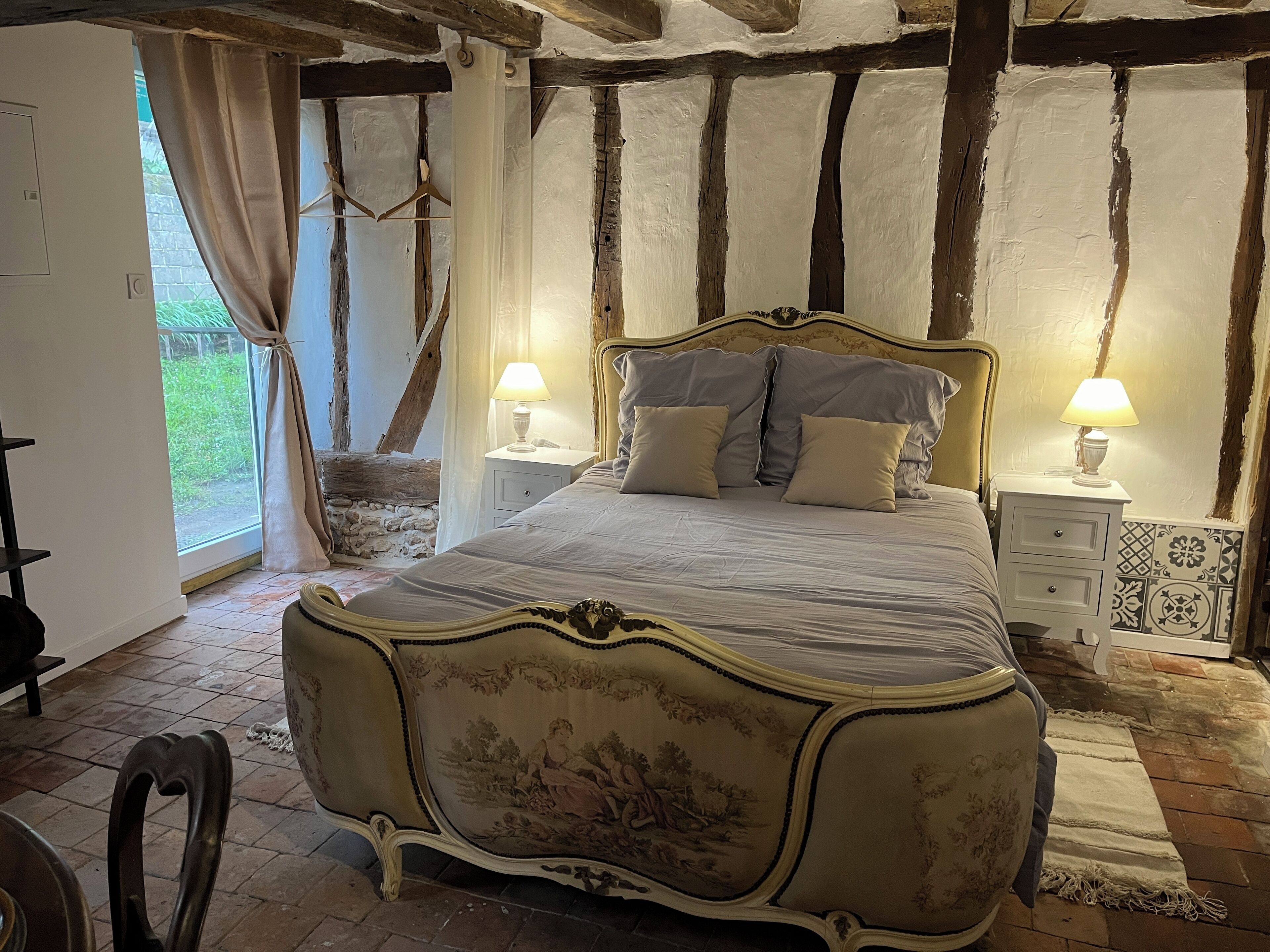 Literie de qualité supérieure, décoration personnalisée