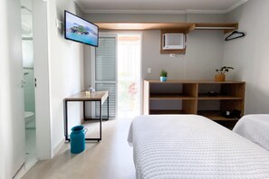 3 slaapkamers, een strijkplank/strijkijzer, wifi