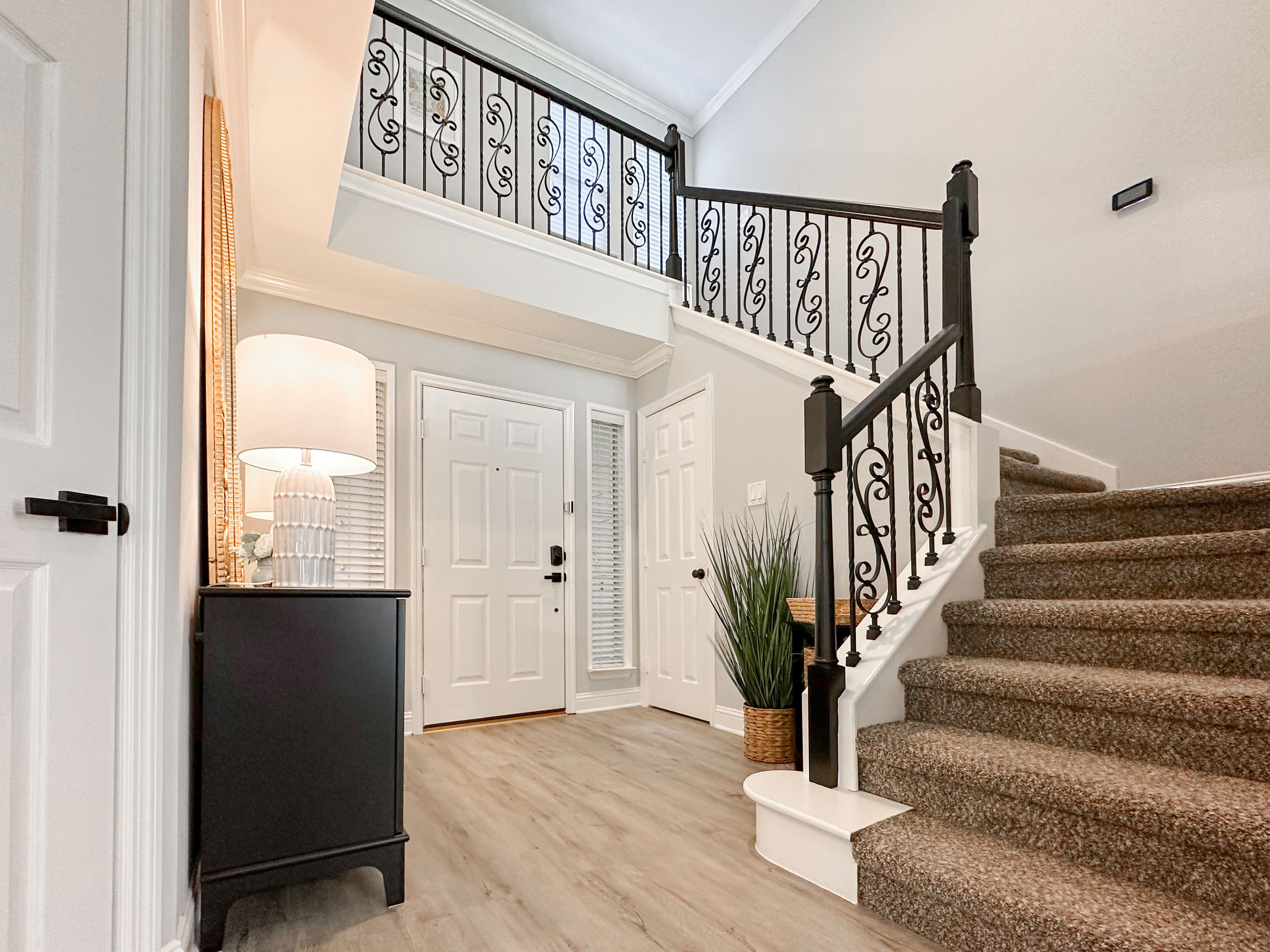 Stunning Townhome Retreat in Woodland, TX