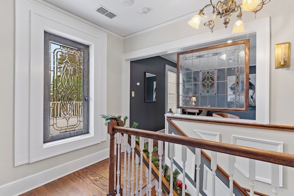 Handrails in stairways