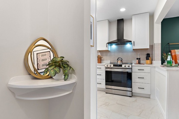 Frigorífic, microones, forn i placa de cuina