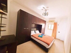 1 habitación y ropa de cama 