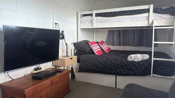 4 bedrooms, iron/ironing board, travel cot, free WiFi