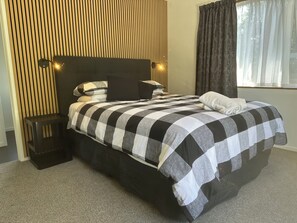 4 chambres, fer et planche à repasser, lit parapluie, Wi-Fi gratuit